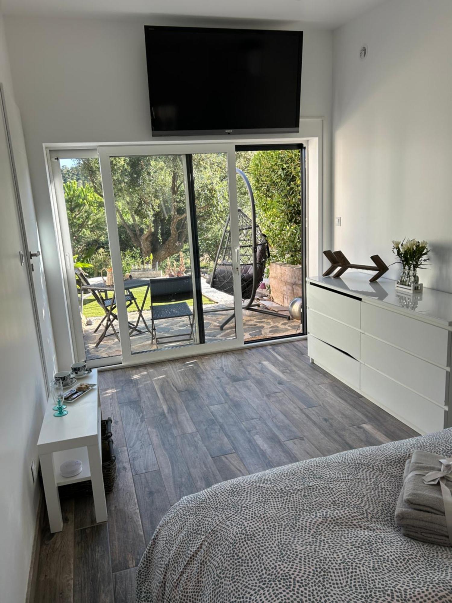 Belle Chambre Privee Avec Le Jardin Privatif Et Le Jacuzzi Кавалере-сюр-Мер Екстериор снимка